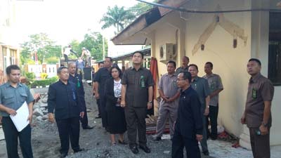 KUNJUNGAN DIRJEN BADILUM