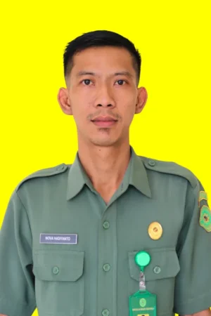 Foto Pegawai – Nova Hadiyanto