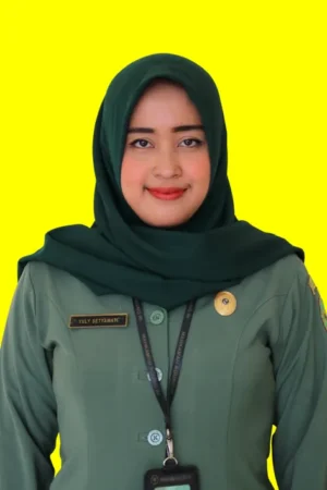Foto Pegawai – Yuli Setyawati