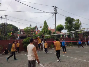 Lomba Voli